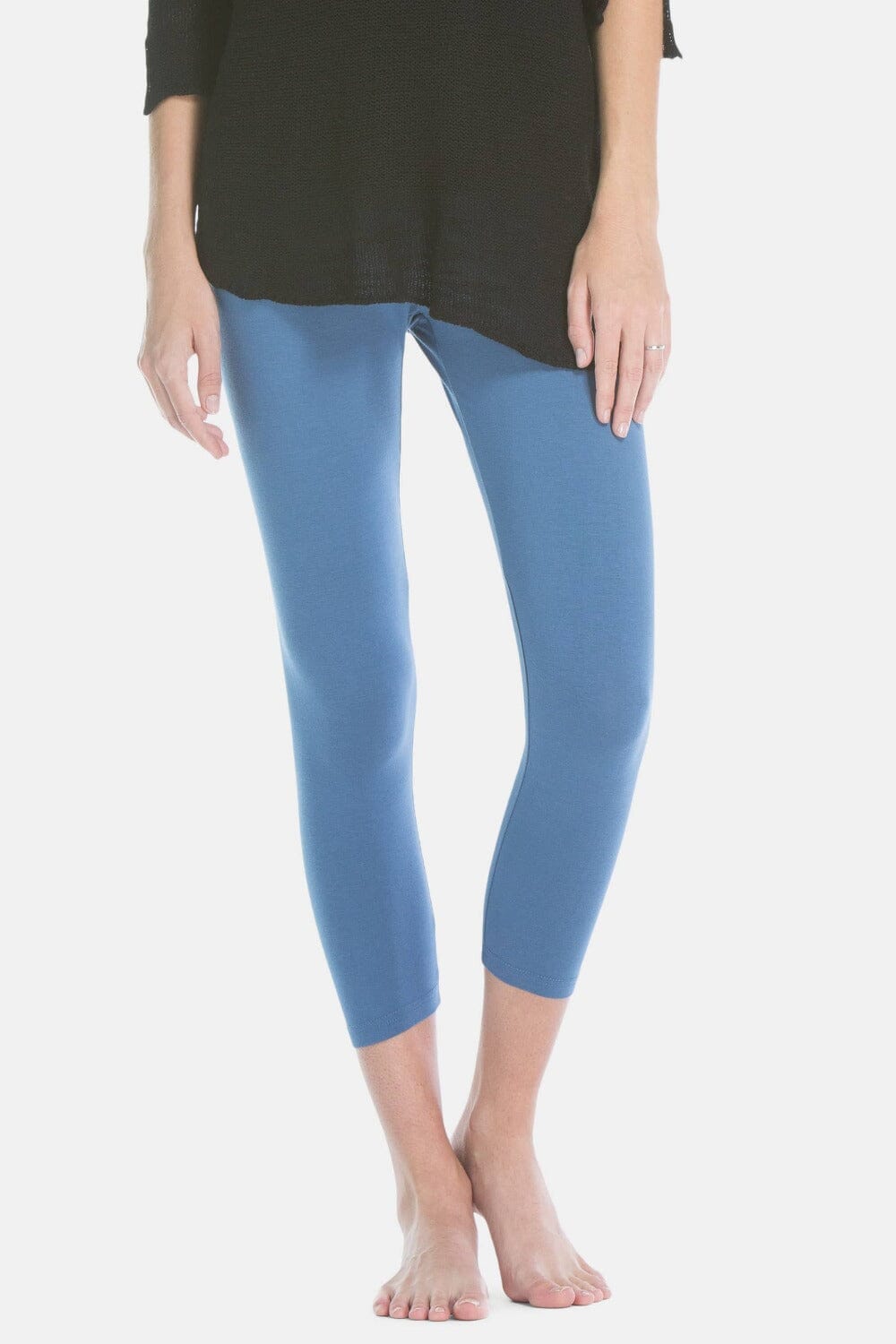 Women's Everyday EcoFabric™ Capri Length Legging Womens>Casual>Leggings Fishers Finery Moonlight Blue X-Small 